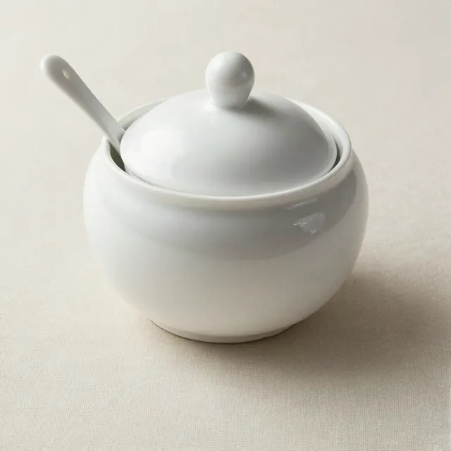 Azucarera con tapa de porcelana blanca