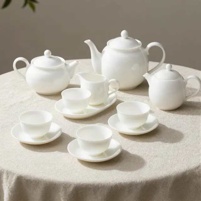 Juego de té 15 piezas de porcelana blanca